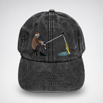 🎣🧢 Catch of the Day Interactive Fishing Cap –🎁 Vintage Washed Moving Fish Hat