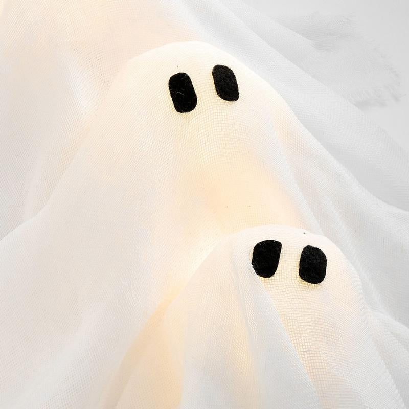 👻15.75" Halloween Lit Ghosts Wreath